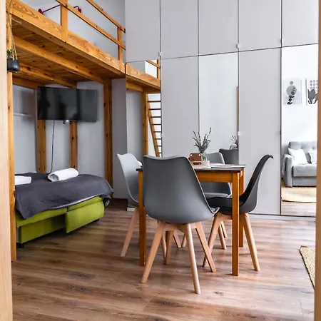 Апартаменты Sunset Boho Center By Uniquerent Вроцлав