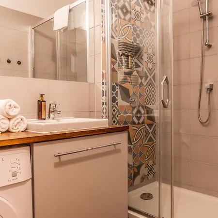 Sunset Boho Center By Uniquerent Apartment